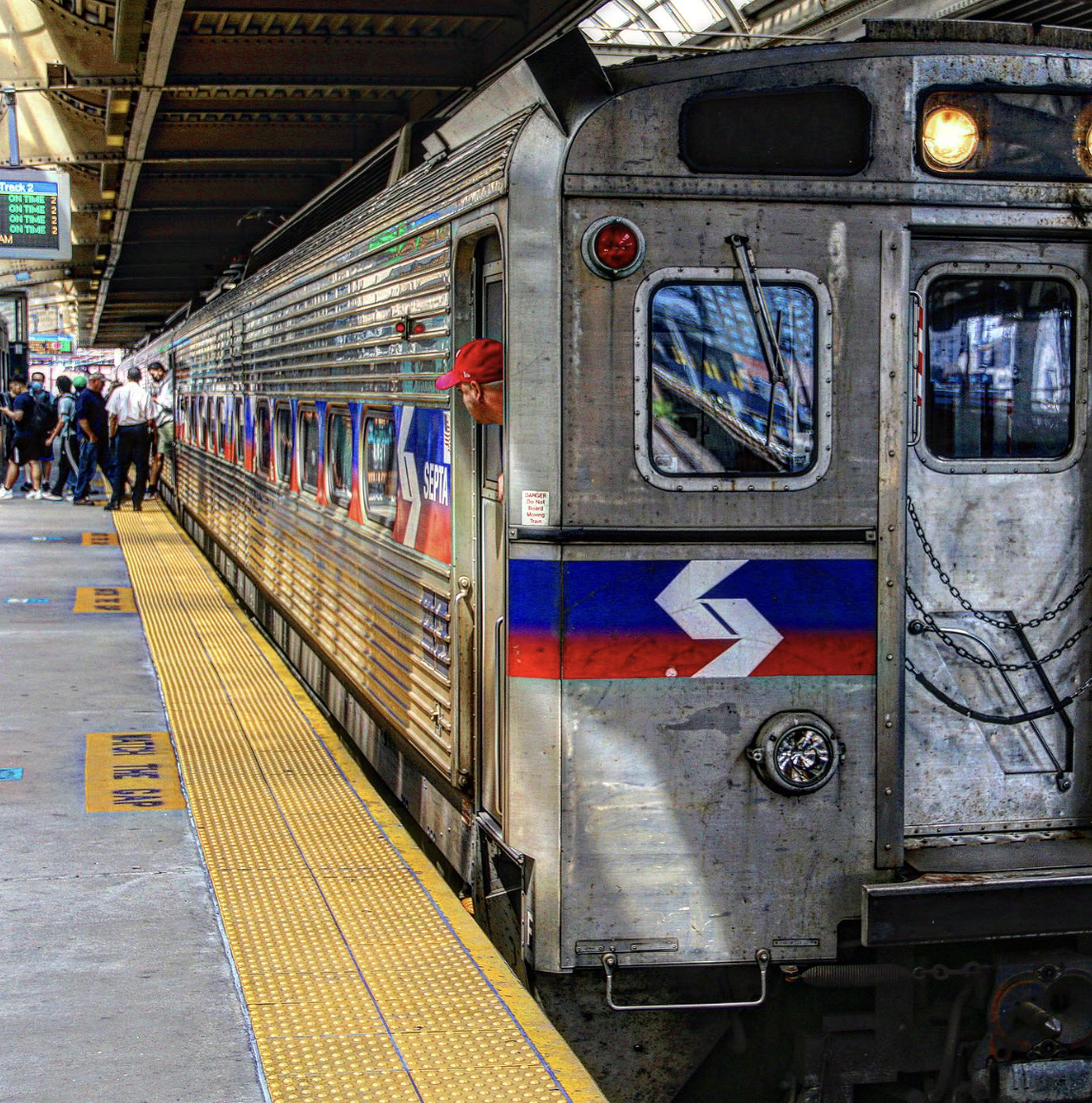 费城交通大危机!SEPTA 225辆列车被紧急叫停,全线延误、取消不断!