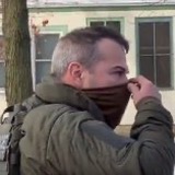 不是偷渡客、不是嫌犯，ICE当街连开三枪击毙美国公民！是自保，还是草菅人命？看完视频再判断