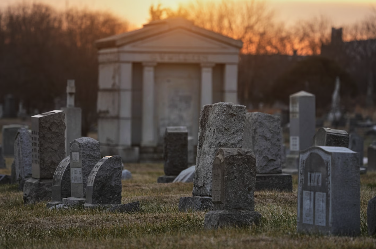 费城惊悚奇案:男子盗挖百年墓园!家中藏有100多具人类遗骸