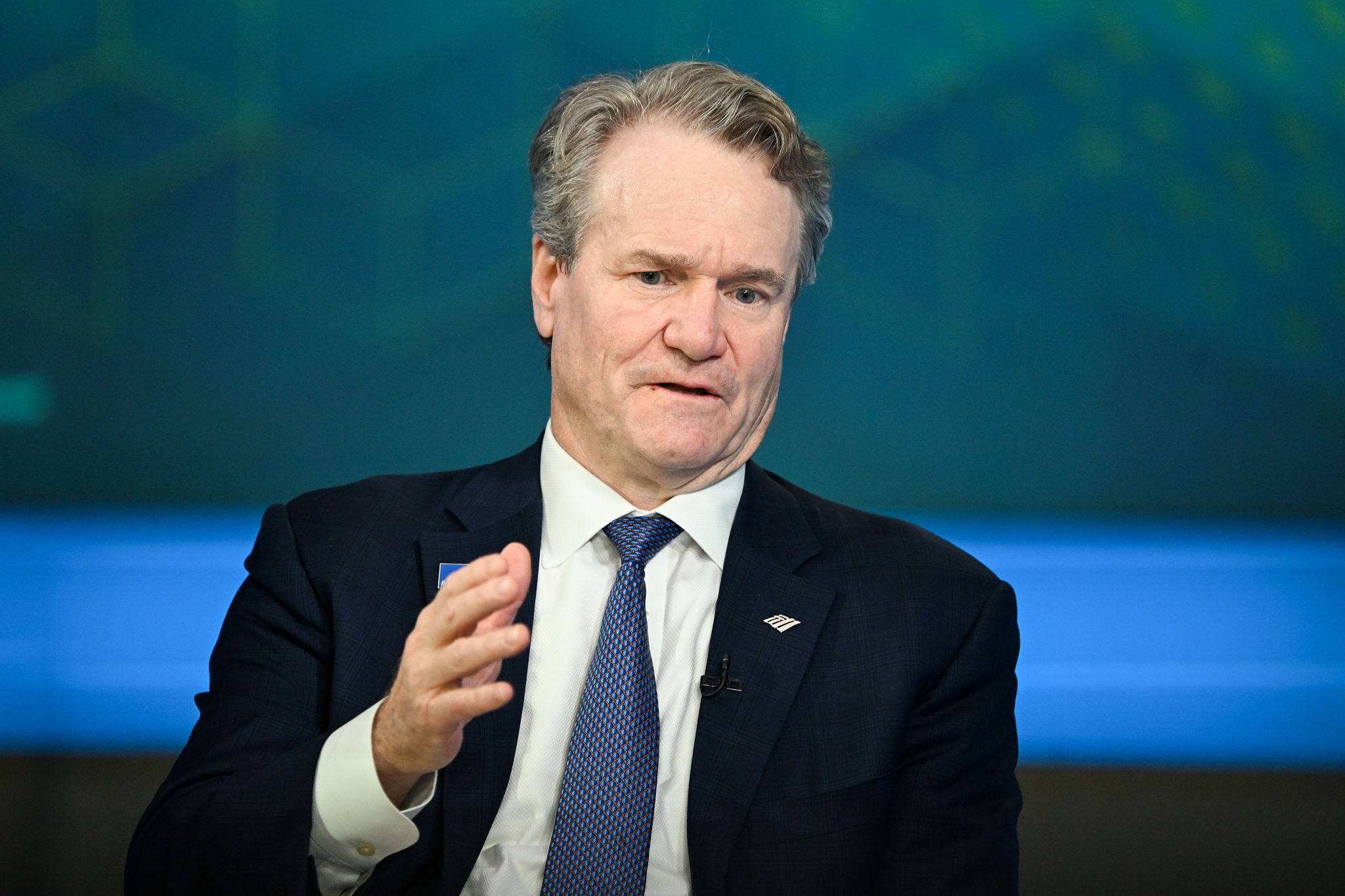 你的工作安全吗?费城14万个岗位面临AI威胁,冲击率全美靠前!女性岗位风险更高!