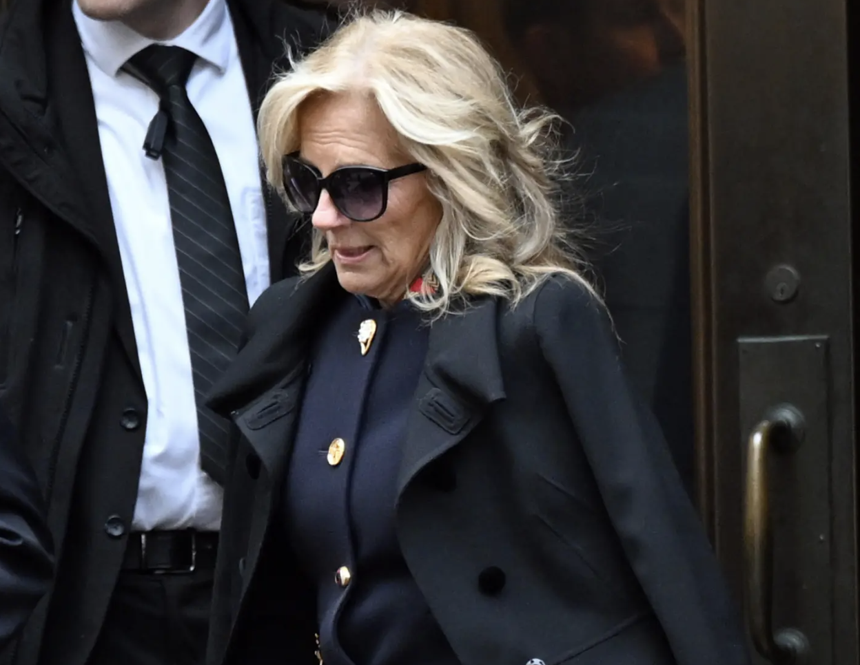 劲爆！前美国第一夫人吉尔·拜登前夫杀妻被捕，竟曾公开指控拜登总统是“第三者”？