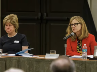 宾大任命朱莉·普拉特为董事会临时主席