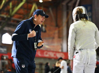 费城华人击剑教练Andy Ma被评为常青藤联盟年度最佳教练