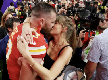 酋长五年三冠超级碗：泰勒·斯威夫特，还有拼多多