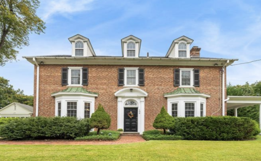 即将上市|费郊Radnor学区经典殖民地风格带泳池别墅