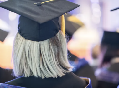 毕业5年内，美国16个薪水最低的大学专业