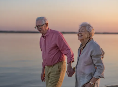 痴呆症患病率逐渐上升,除了老龄带来的痴呆风险,还有这12个因素也会增加其患病率