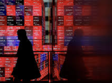 美股三大股指大幅低开,纳指跌4%,英伟达跌逾12%,“七姐妹”创近9年来最大跌幅