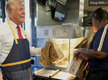 麦当劳称：我们没邀请特朗普！我们不是红色或蓝色，我们是金色的！