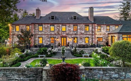 优雅庄园再现经典:费郊Villanova顶级石砌庄园现已上市!