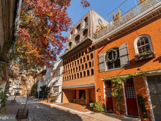 城市心脏地带的奢华艺术品:费城标志性历史建筑首次公开出售