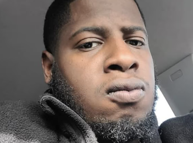 费城东北区坠机事故地面遇难男子身份确认