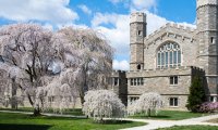 Bryn Mawr College荣登全美最美校园榜单，宛如童话古堡