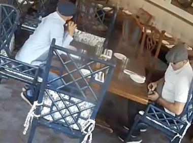 吃顿饭信用卡没了？费郊Main Line高档学区餐馆连环扒窃案曝光！盗刷直奔KOP大血拼！