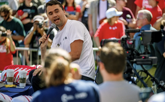 震惊全美!31岁保守派领袖Charlie Kirk演讲现场遭枪杀!一枪毙命!视频曝光!谨慎点开!