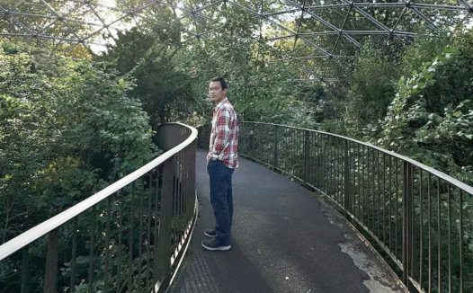 中国移民死于宾州ICE拘留中心！被发现时颈部上吊、手脚反绑，哥哥起诉美国政府追真相！