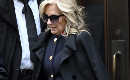 劲爆！前美国第一夫人吉尔·拜登前夫杀妻被捕，竟曾公开指控拜登总统是“第三者”？