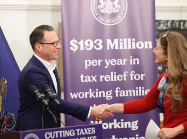 宾州50年来最大工作家庭减税！ 94万人可拿现金退税，最高$805！不欠税也可以拿钱！