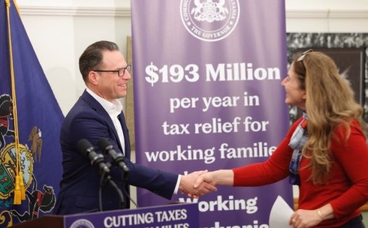 宾州50年来最大工作家庭减税！ 94万人可拿现金退税，最高$805！不欠税也可以拿钱！