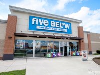 Five Below取消“5美元以上专区”!费城折扣零售巨头回归初心,业绩暴涨三倍!